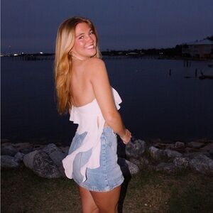 Meet your Posher, Abby